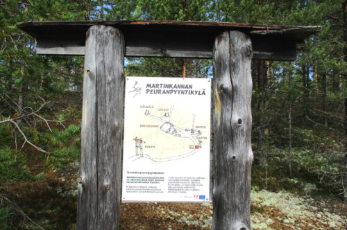 Finnland 13, Archaisches Dorf, Peurapolku, Goladinha, martinkannan peuranpyyntikylä
