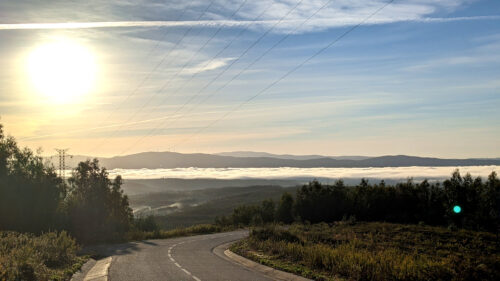 Morgenstimmung, oberhalb Vilas de Pedro, Richtung Pedrogao Grande, Nebelband, Goladinha, Portugal