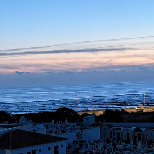 Atlantik, Fewo mit Blick aufs Meer und Friedhof, Buarcos, Goladinha, Portugal