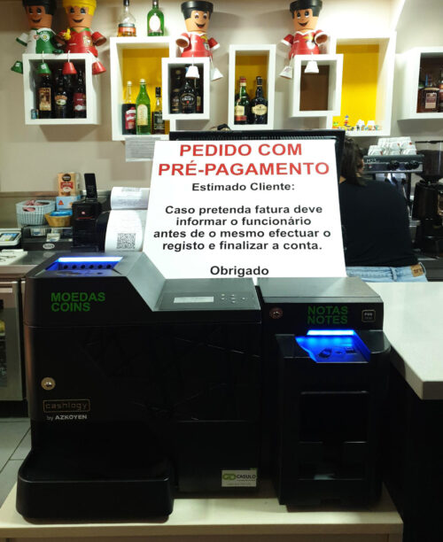 Zahlautomat, 1. April, Cafe, Bargeld, Goladinha, Portugal