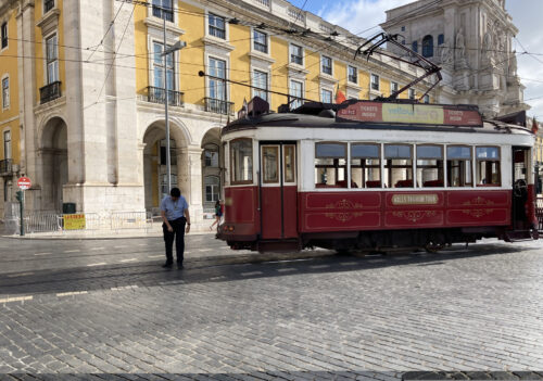 Historische Strassenbahn, Lissabon, Weiche stellen, Goladinha, Portugal