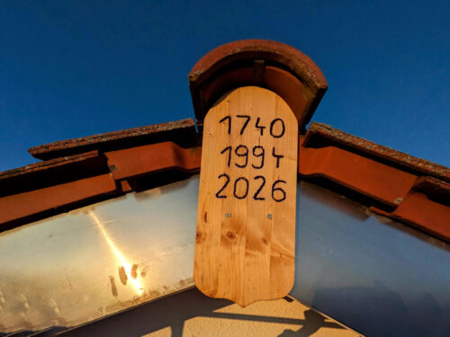 de_firstblende, Südwestgiebel saniert, Fenster getauscht, Fassade gestrichen, Knaubenhof, Goladinha, Portugal