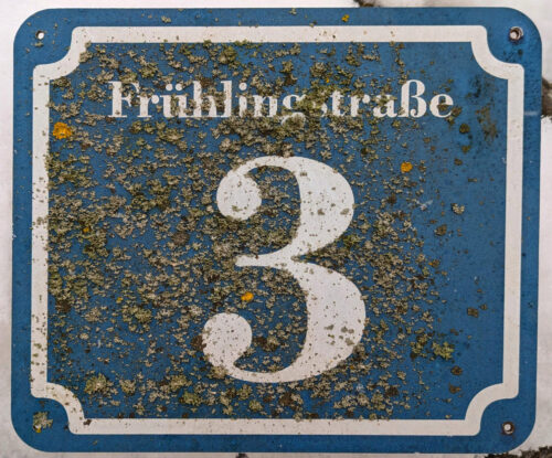 de, Deutschland, Hausnummer, eingewachsen, vermoost, Parcelservice, Goladinha, Portugal