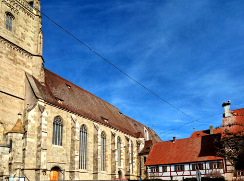 de, Deutschland, Nördlingen, Altstadt, Störche, historischer Viehmarkt, der Name des Kirchturms der St.-Georgs-Kirche, Goladinha, Portugal