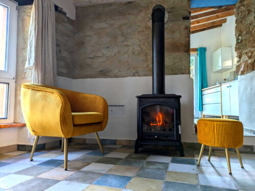 Casa Agua, Kaminofen, seit über 30 Jahren keine Wärme, Ofenrohre aus Deutschland, Goladinha, Portugal